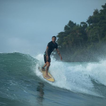 Base Camp, Guest House, Surf House , Itamambuca, ウバトゥバ エクステリア 写真